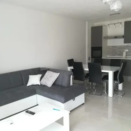 Апартаменты Plava Laguna Miroslav